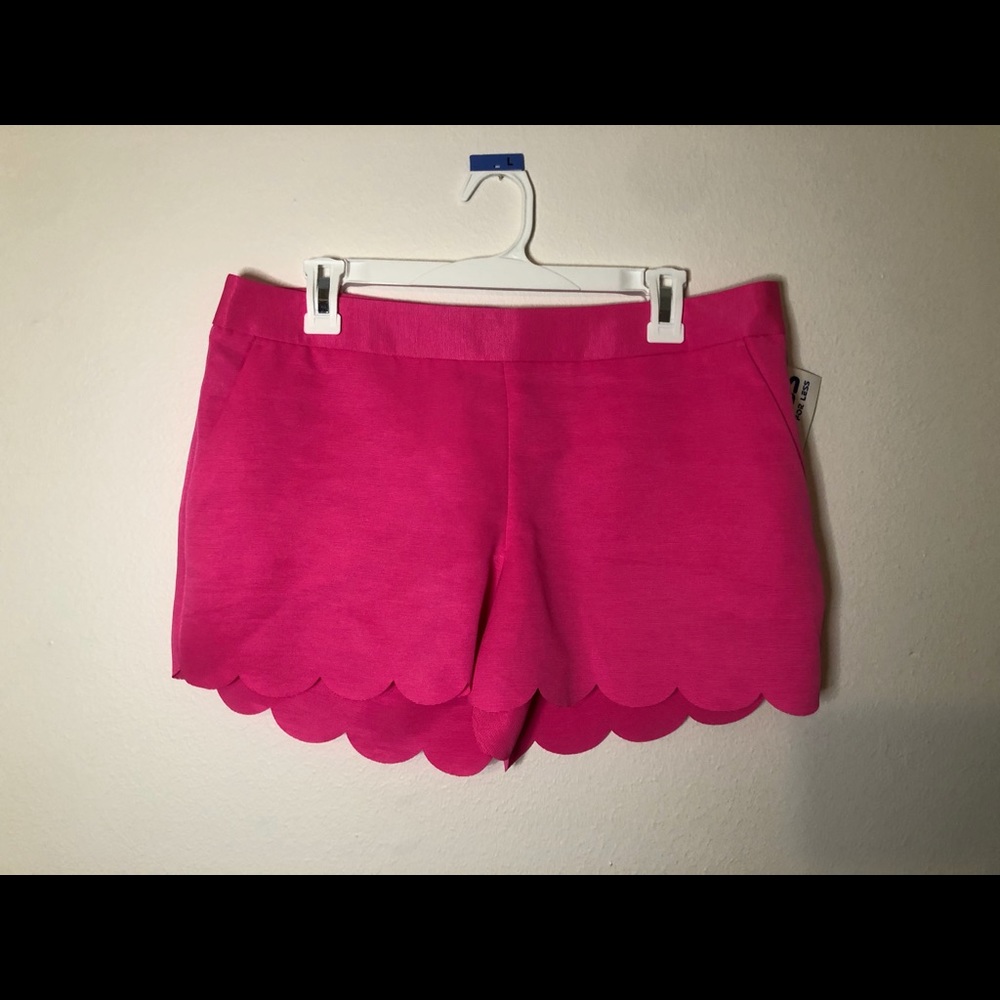 EXPRESS hot pink short